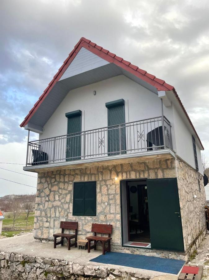 Guest House Markovic Lovcen 采蒂涅 外观 照片